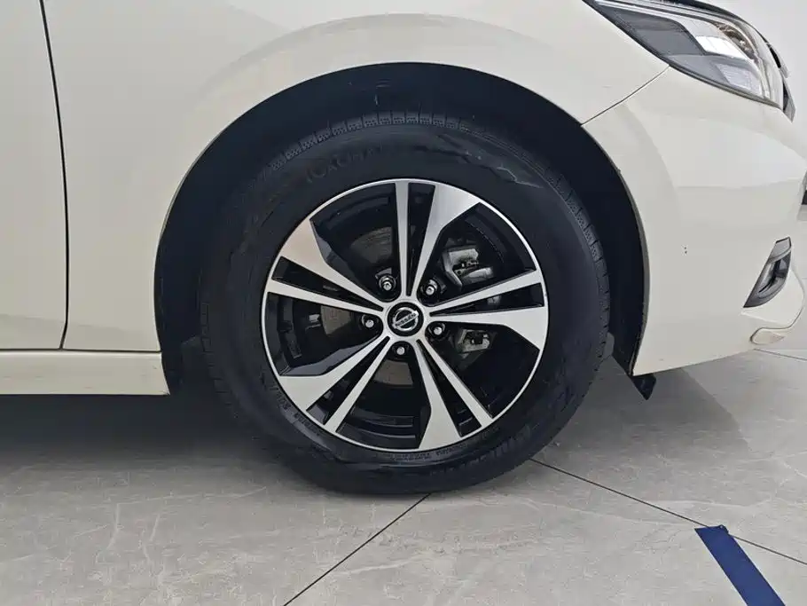 Nissan Sylphy 2022 1.6L XL CVT Enjoy