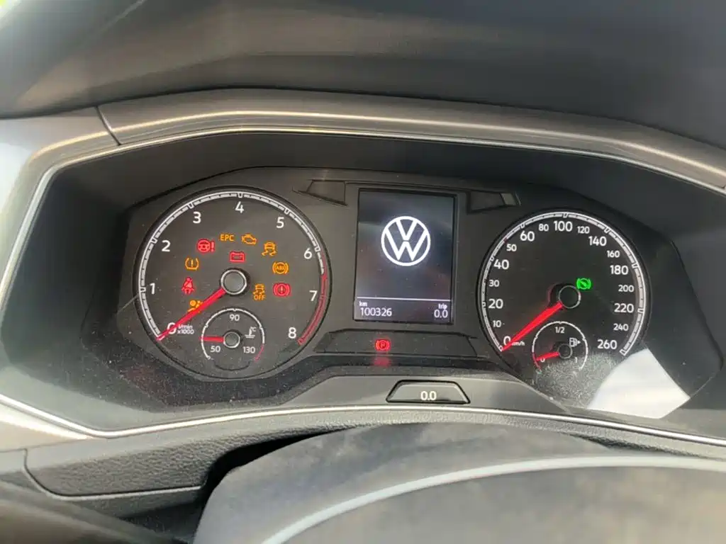 Volkswagen T-Roc — миниатюра 12