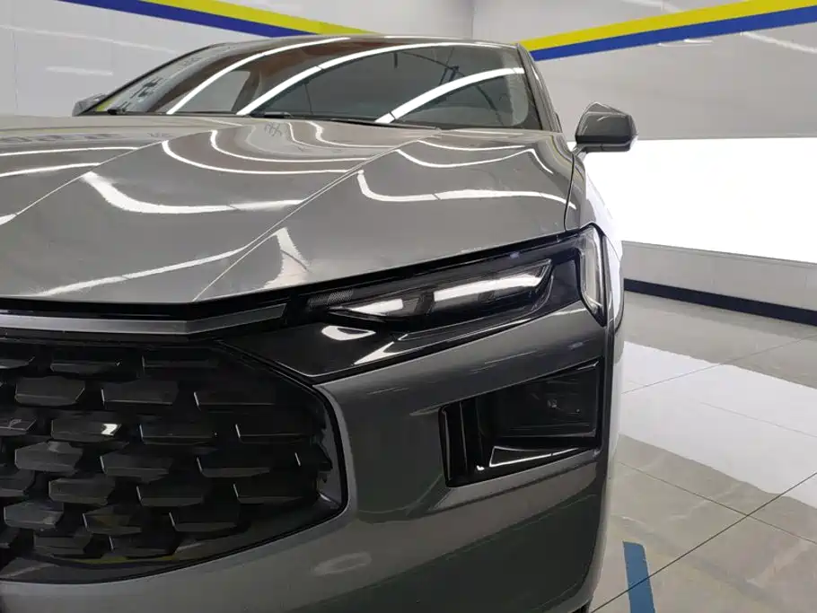 Ford Mondeo — миниатюра 5