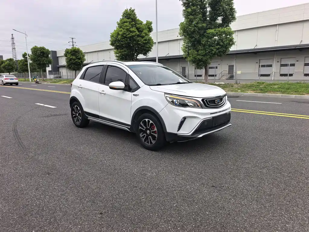 Geely Vision X3 — миниатюра 3