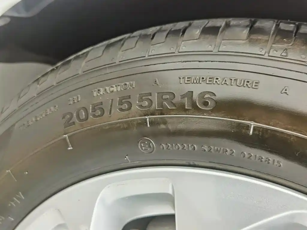 Buick Verano — миниатюра 24