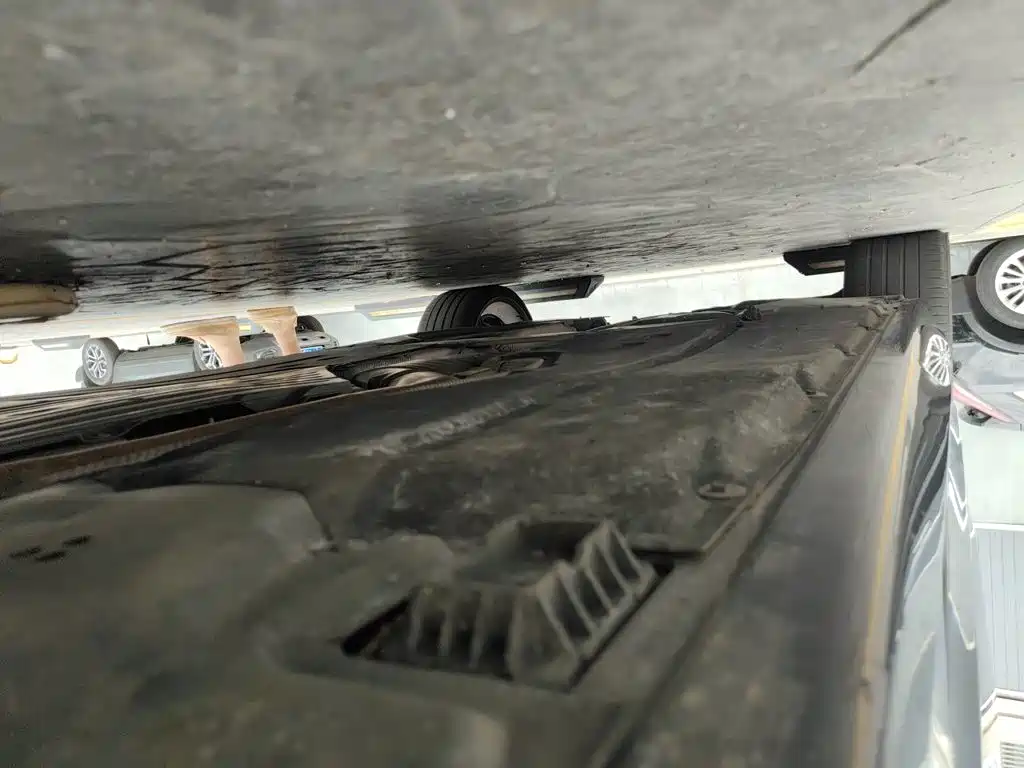 BMW 5 Series (Import) — миниатюра 16