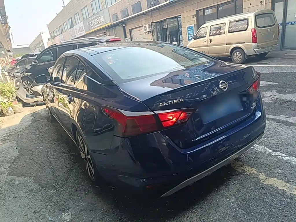 Nissan Teana — миниатюра 5