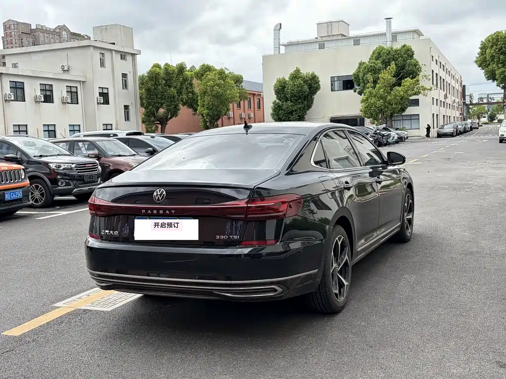 Volkswagen Passat — миниатюра 7