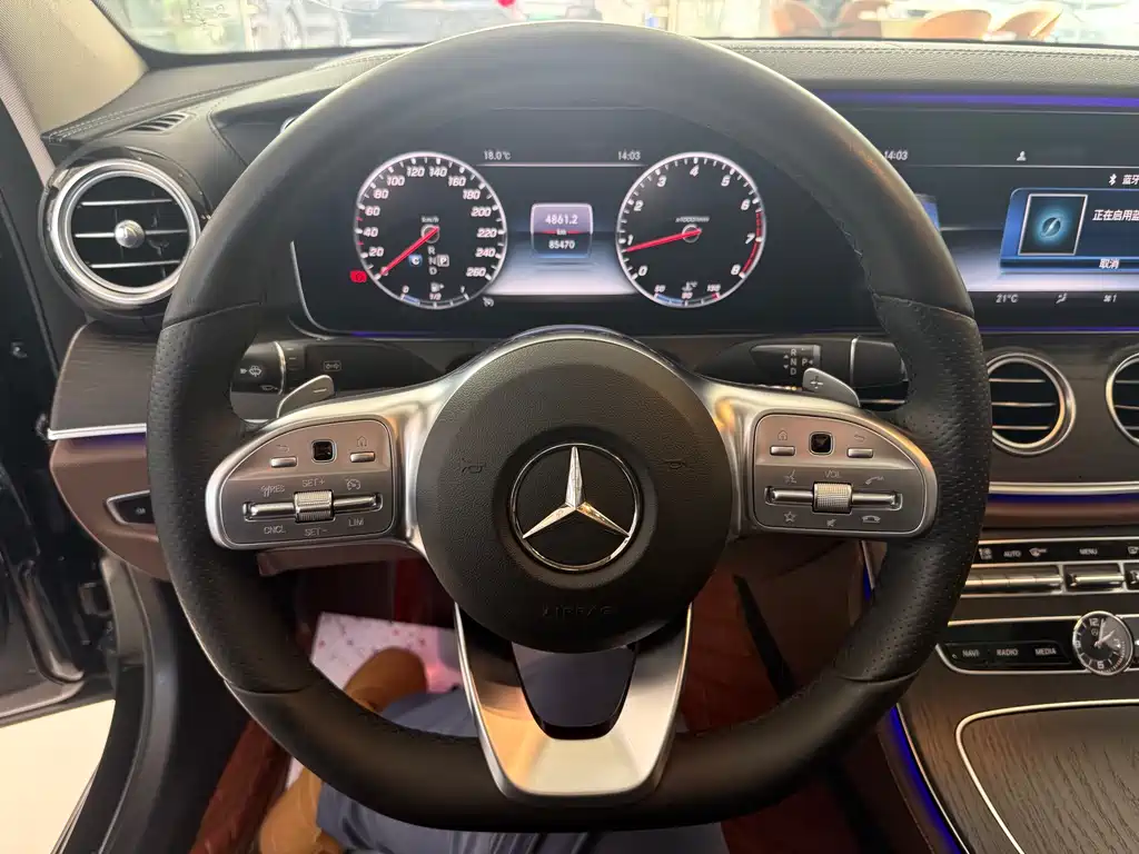 MERCEDES-BENZ E CLASS