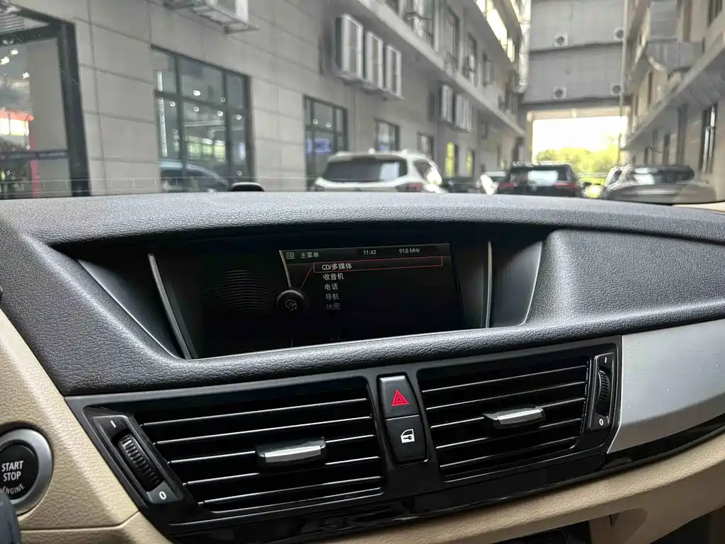 BMW X1 — миниатюра 16