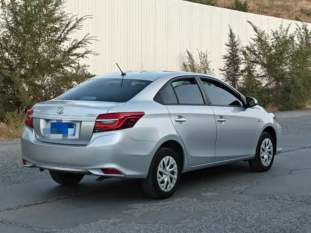 Toyota Vios — миниатюра 4