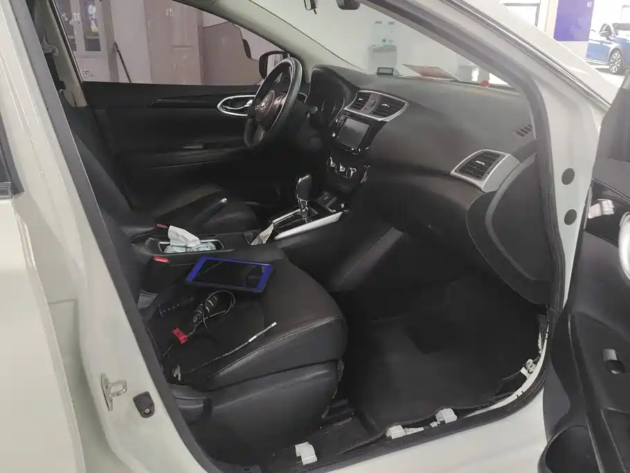 Nissan Sylphy — миниатюра 8