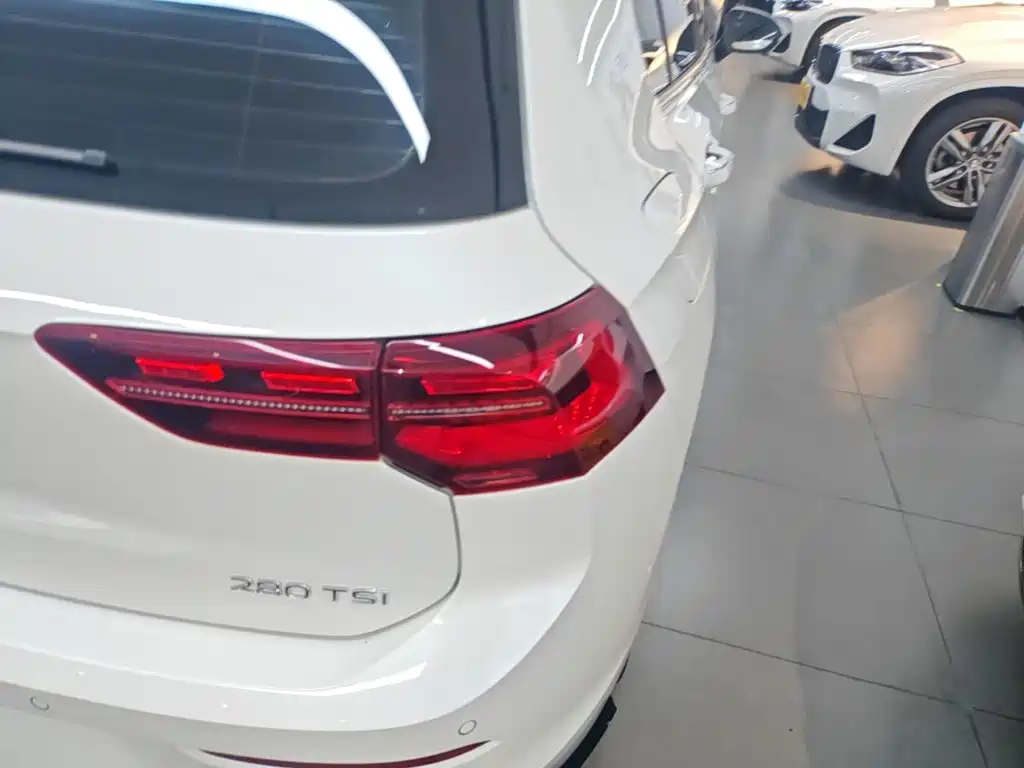 Volkswagen Golf — миниатюра 8