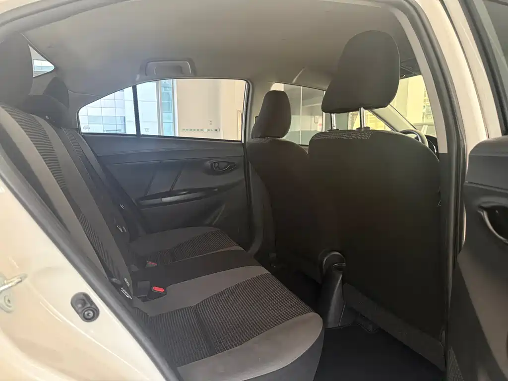 Toyota Vios — миниатюра 8