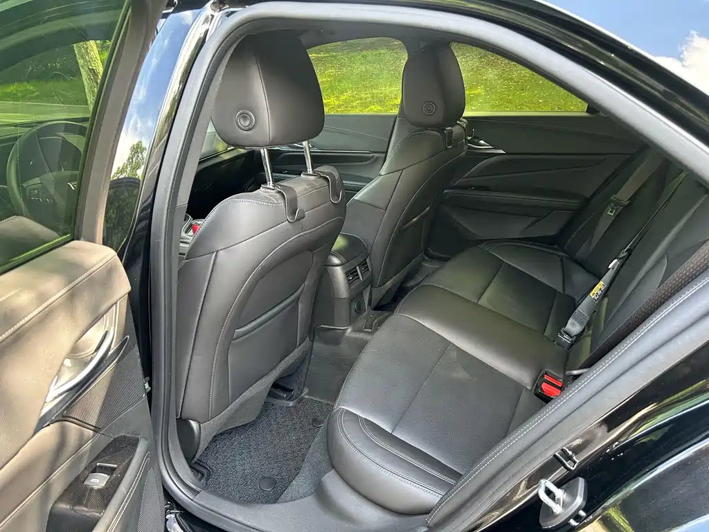 Cadillac CT4 — миниатюра 12