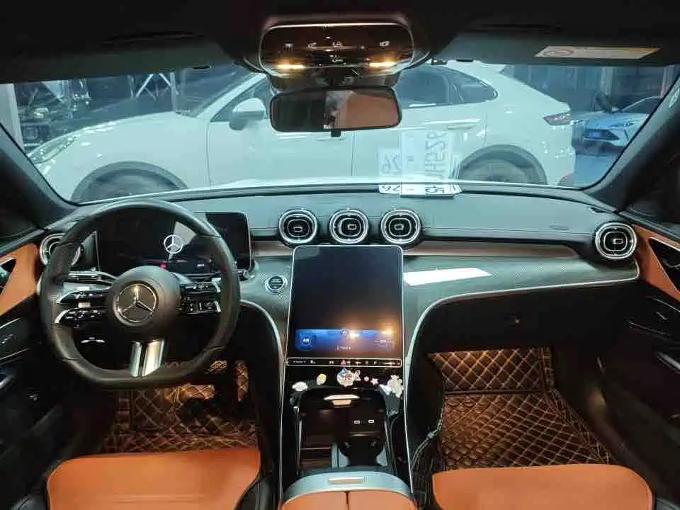 Mercedes-Benz C-Class — миниатюра 6