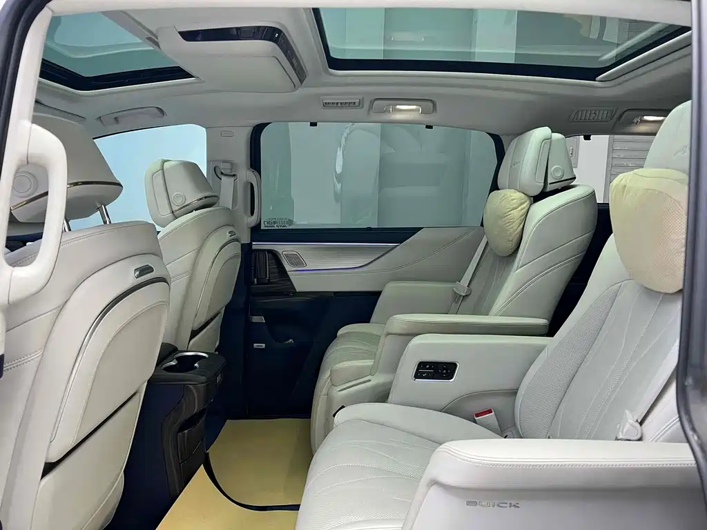 BUICK GL8 NEW ENERGY