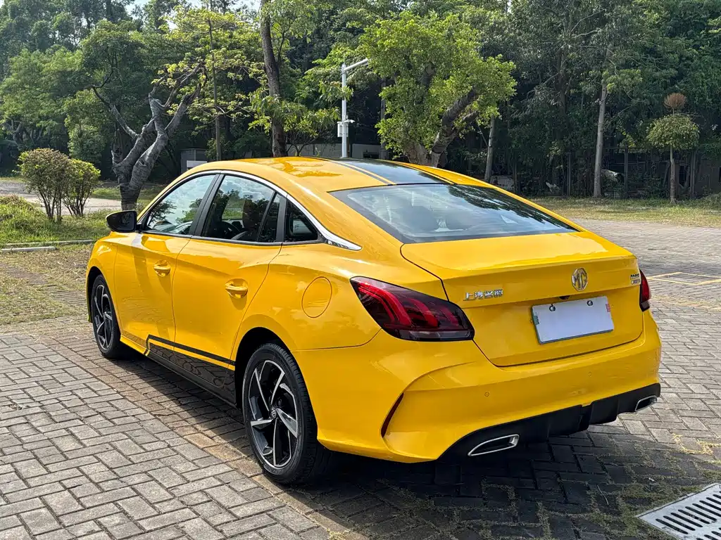 MG MG5 — миниатюра 15
