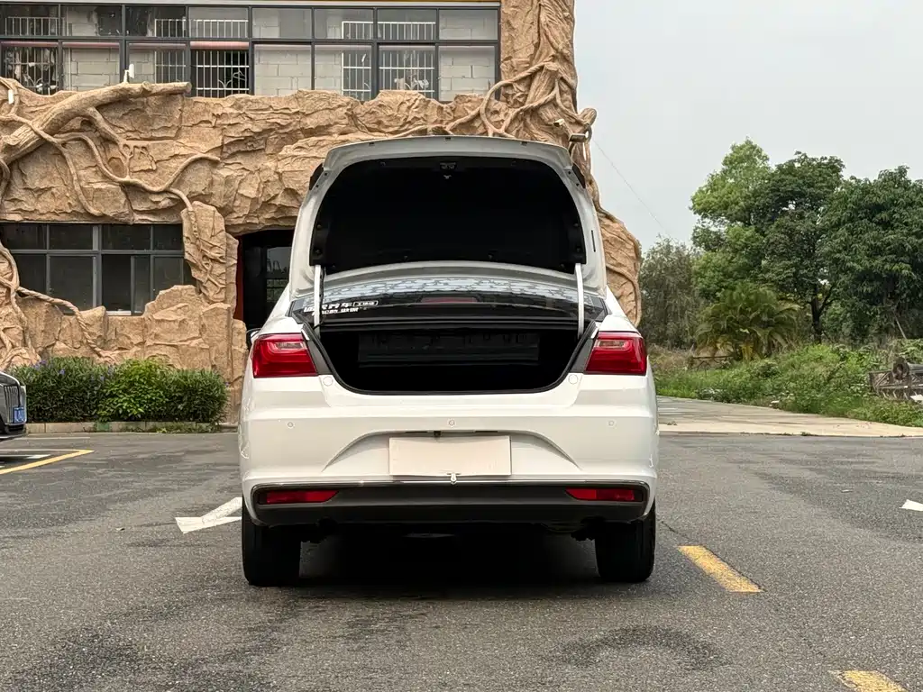 Geely Vision — миниатюра 16