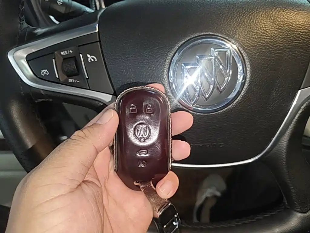 Buick GL8 — миниатюра 9