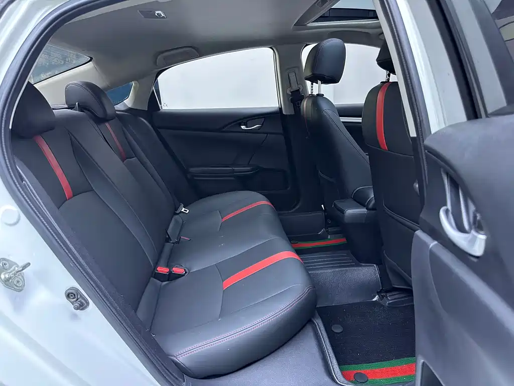 Honda Civic — миниатюра 13