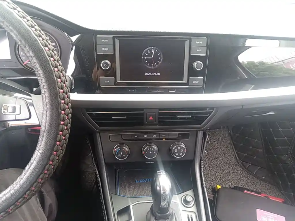 Volkswagen Lavida — миниатюра 13