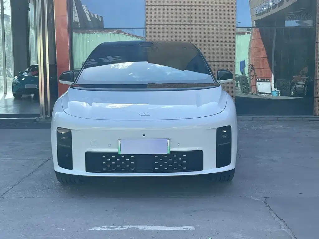 Li Auto Идеальный i6 — миниатюра 2