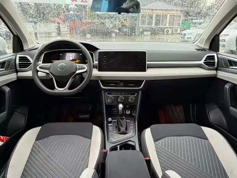 Volkswagen Tharu — миниатюра 6