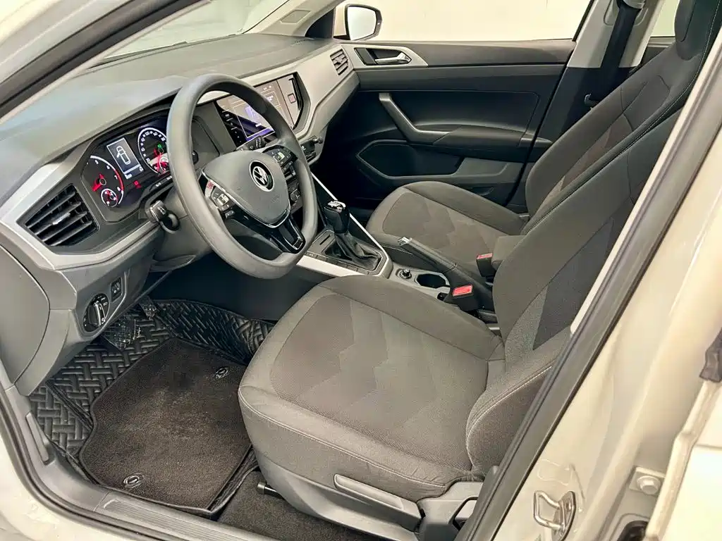 Volkswagen Polo — миниатюра 6