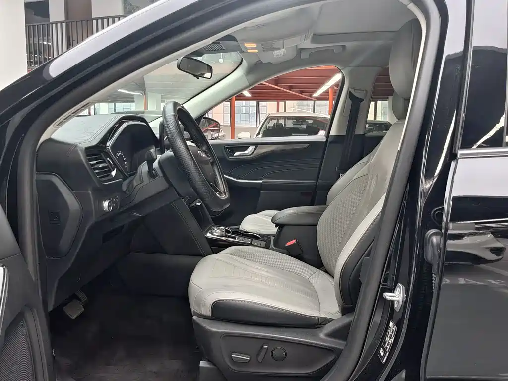 Ford Escape — миниатюра 4