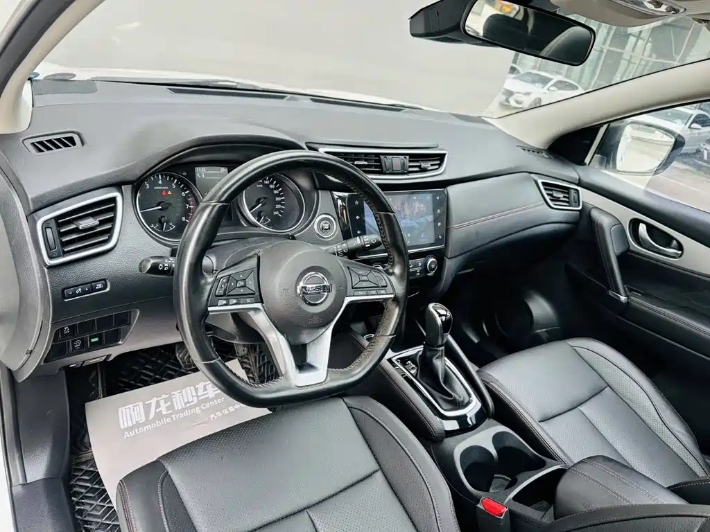 Nissan Qashqai — миниатюра 9