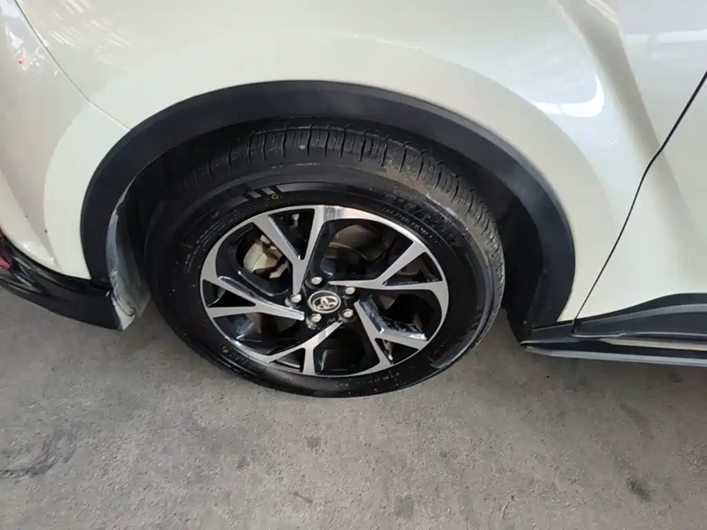 Toyota C-HR — миниатюра 23