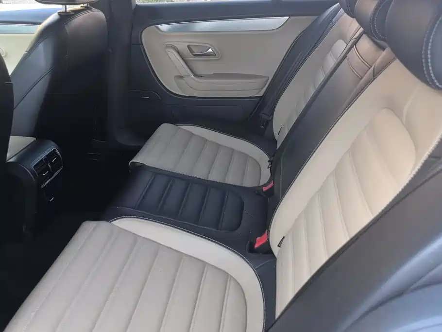 Volkswagen CC — миниатюра 11