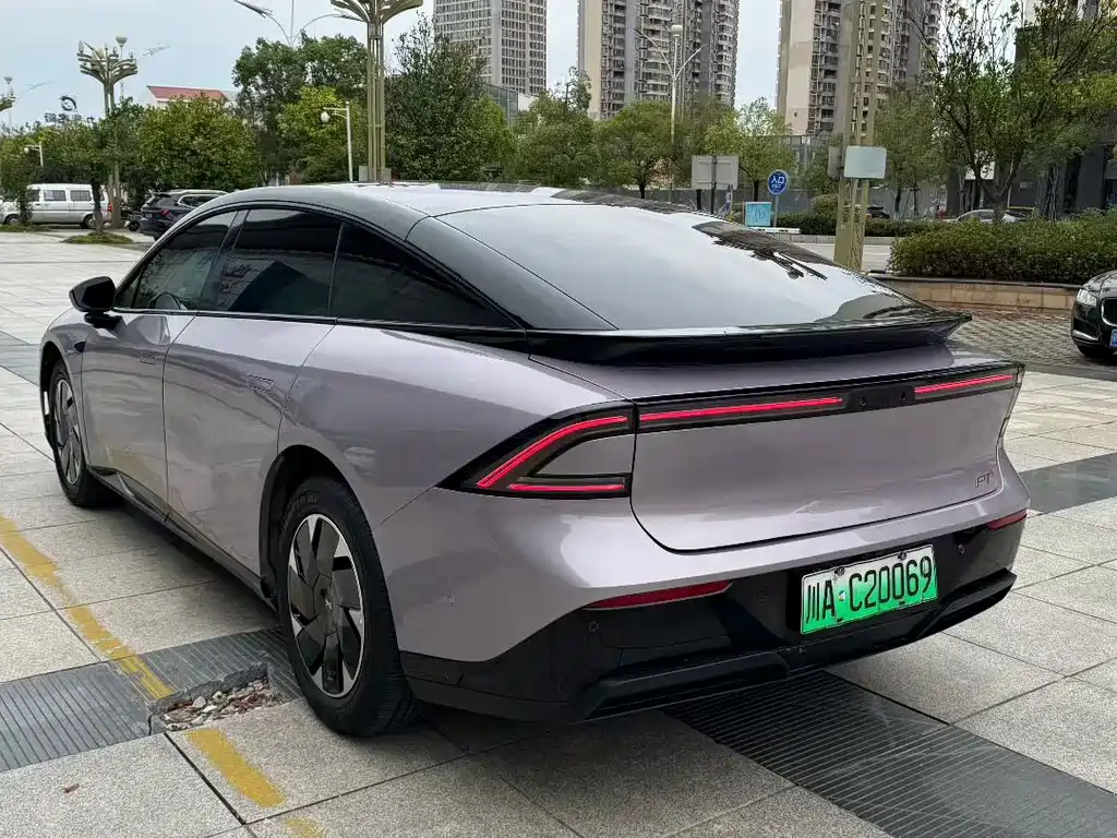 XPeng P7+ — миниатюра 7