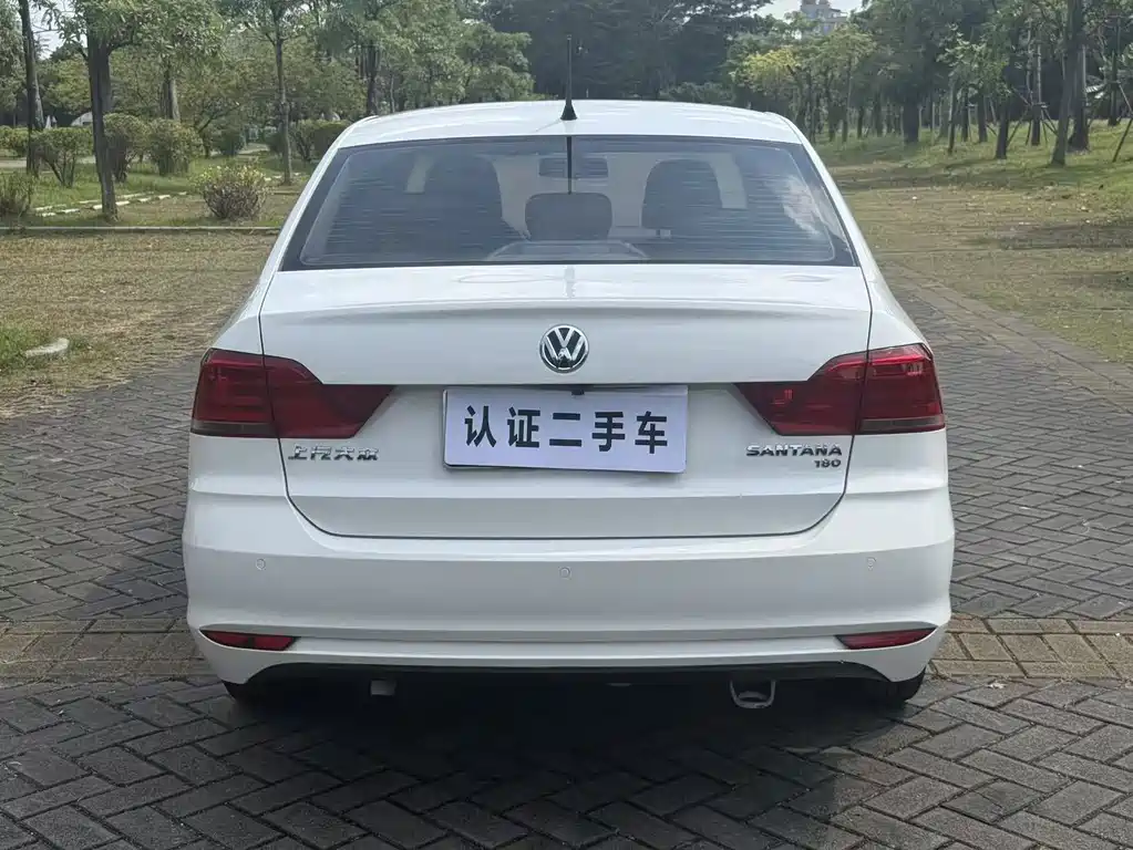 Volkswagen Santana — миниатюра 12