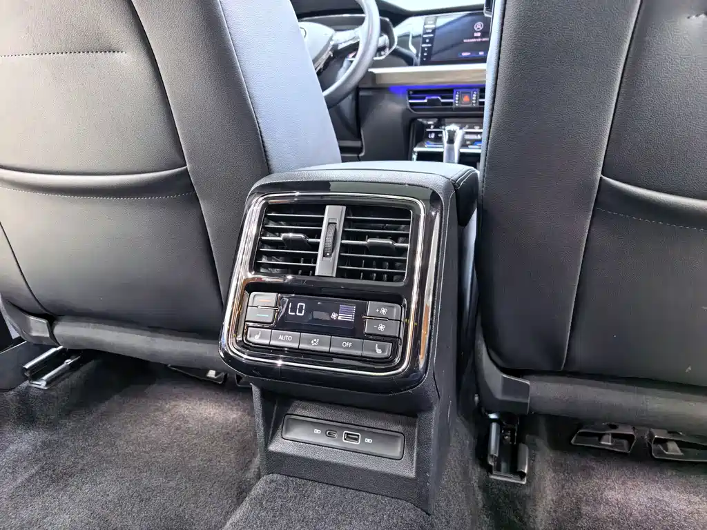 Volkswagen Passat — миниатюра 8