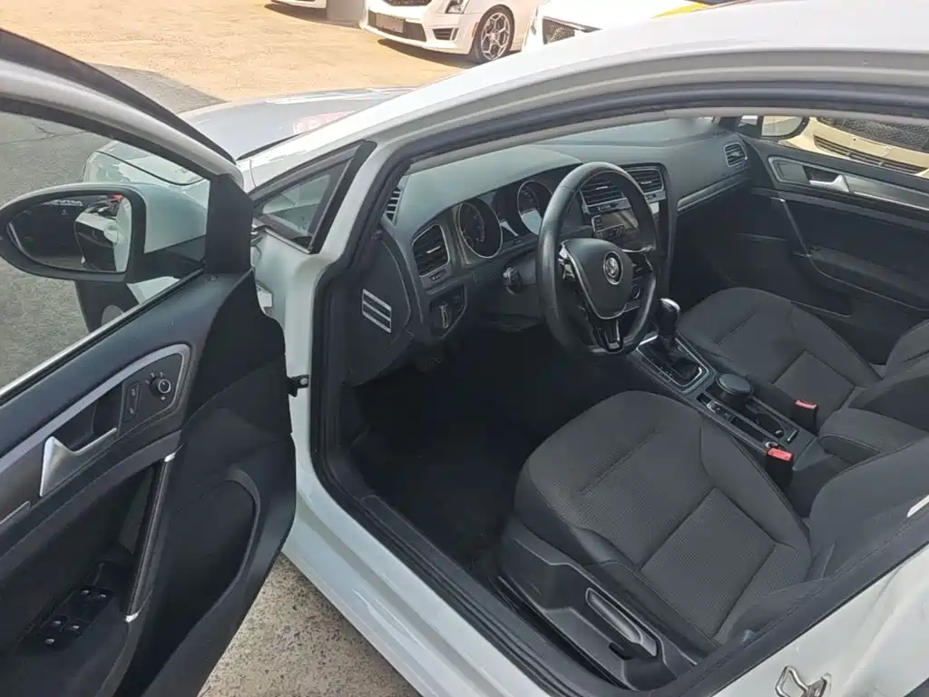 Volkswagen Golf — миниатюра 16