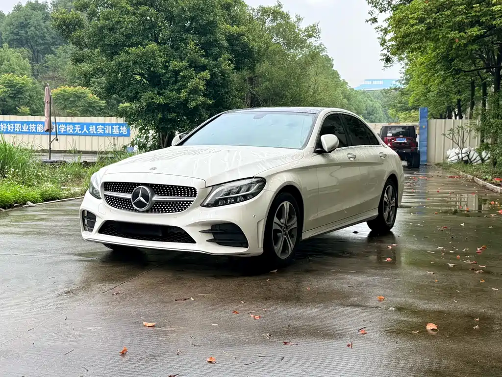 Mercedes-Benz C-Class 2019