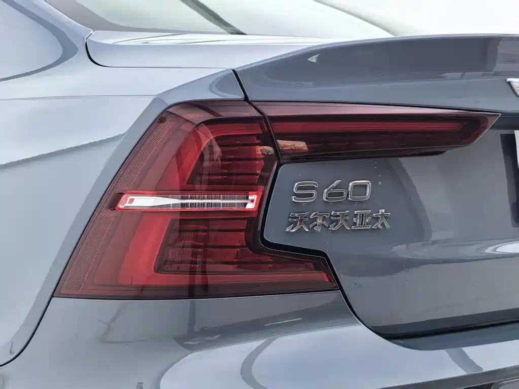 Volvo S60 — миниатюра 27