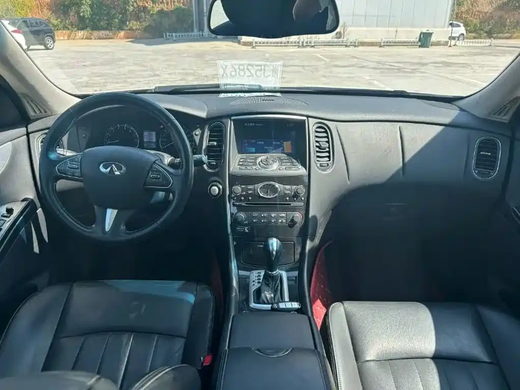 Infiniti QX50 — миниатюра 8