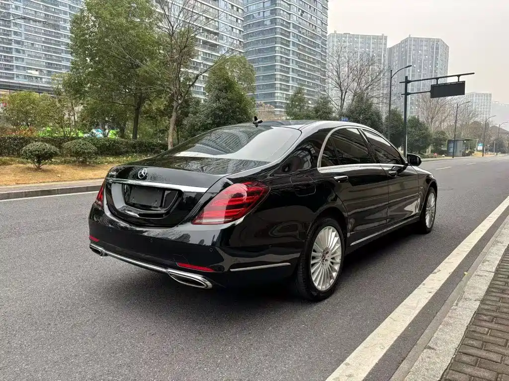 Mercedes-Benz S-Class — миниатюра 4