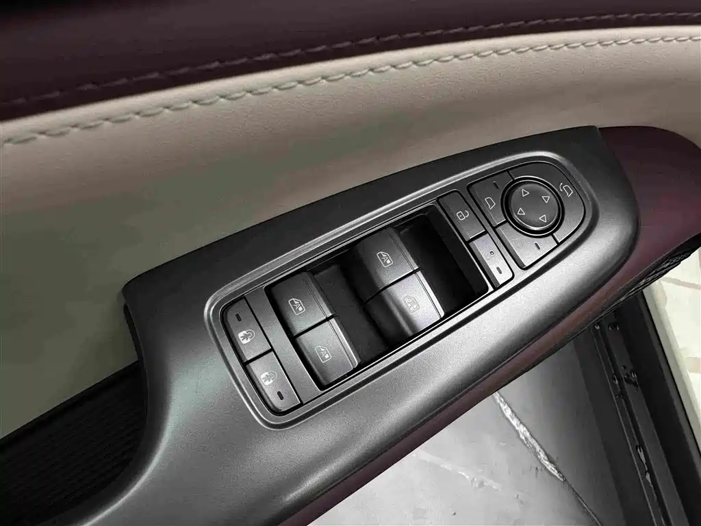 BYD Seal 07 DM-i — миниатюра 25