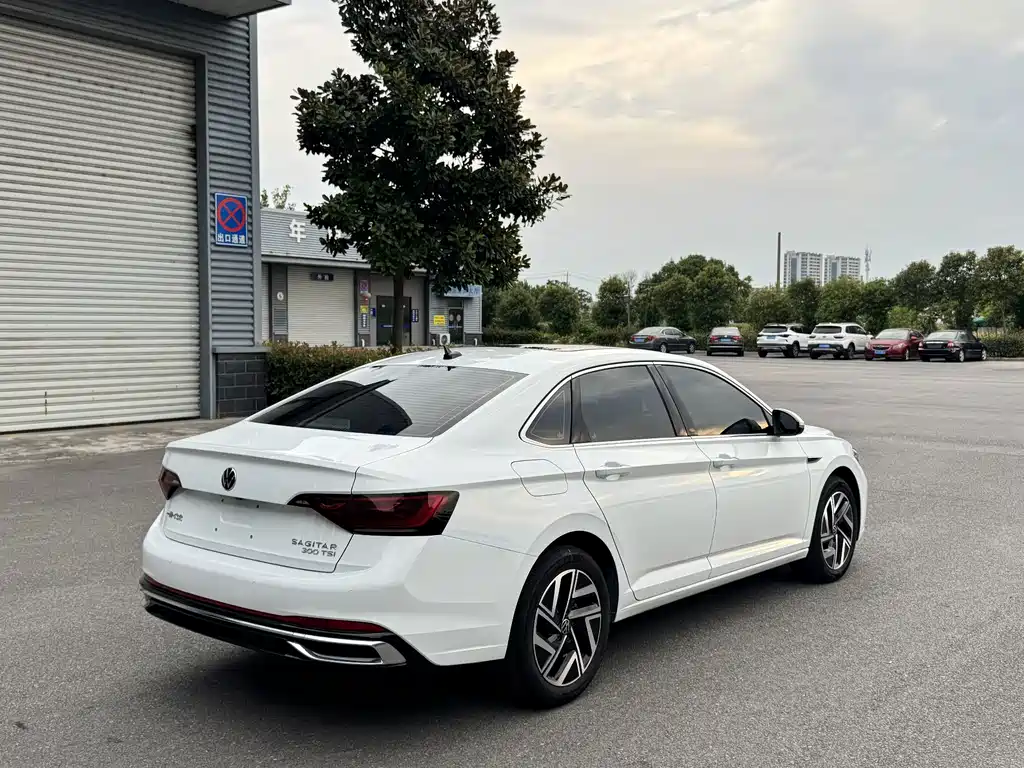 Volkswagen Sagitar — миниатюра 4