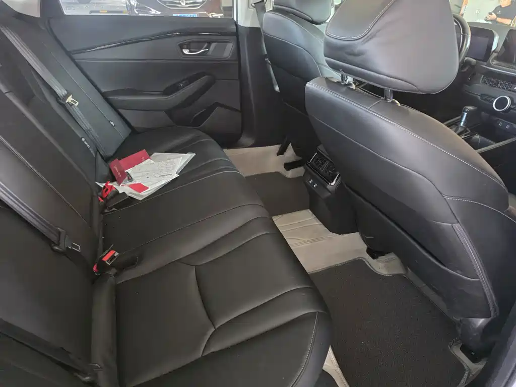 Honda Accord — миниатюра 17