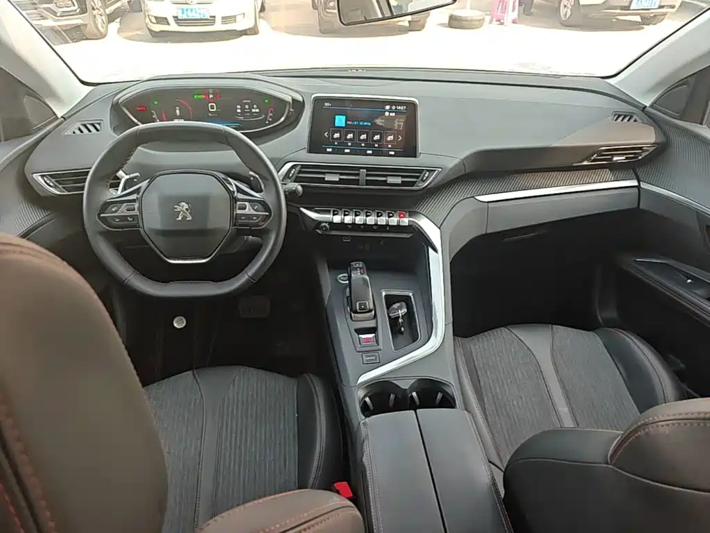 Peugeot 5008 — миниатюра 10