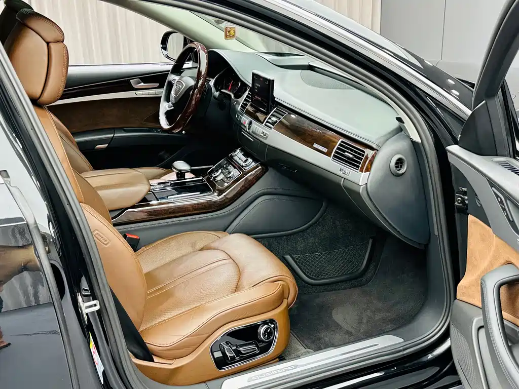 Audi A8 — миниатюра 31