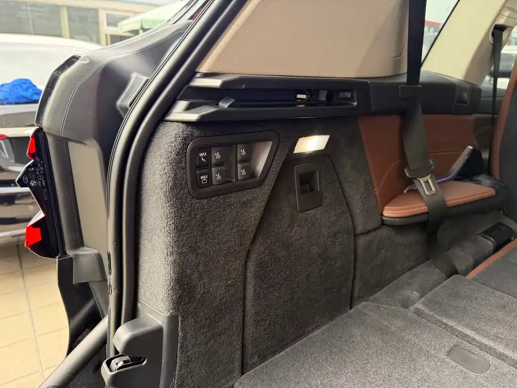 BMW X7 — миниатюра 23
