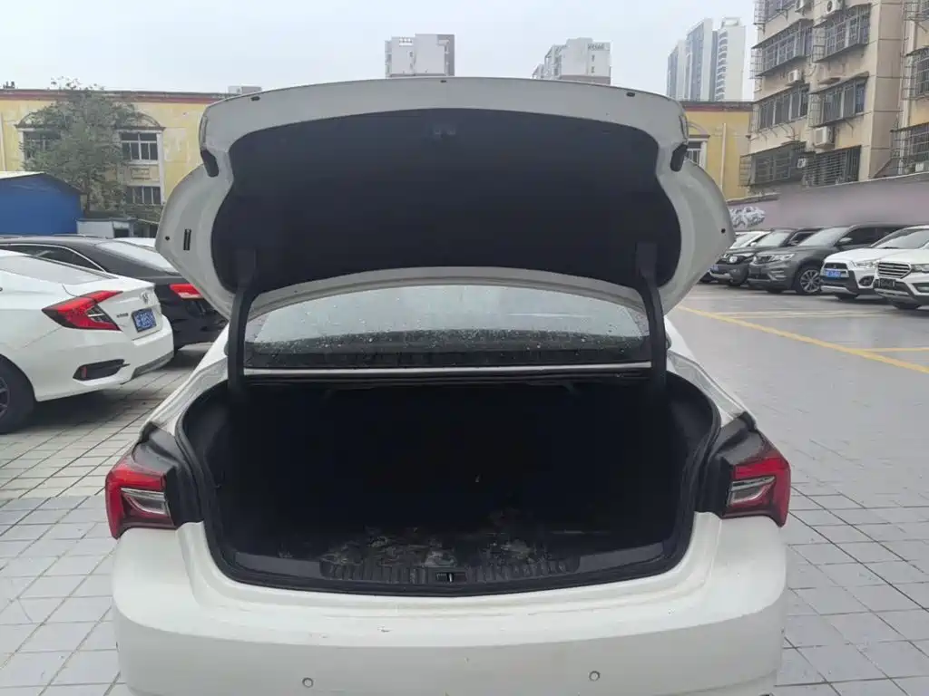 Buick Verano — миниатюра 19