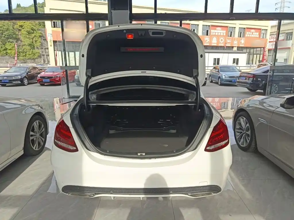 Mercedes-Benz C-Class — миниатюра 19