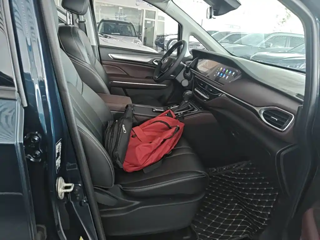 GAC Motor Trumpchi M6 — миниатюра 25