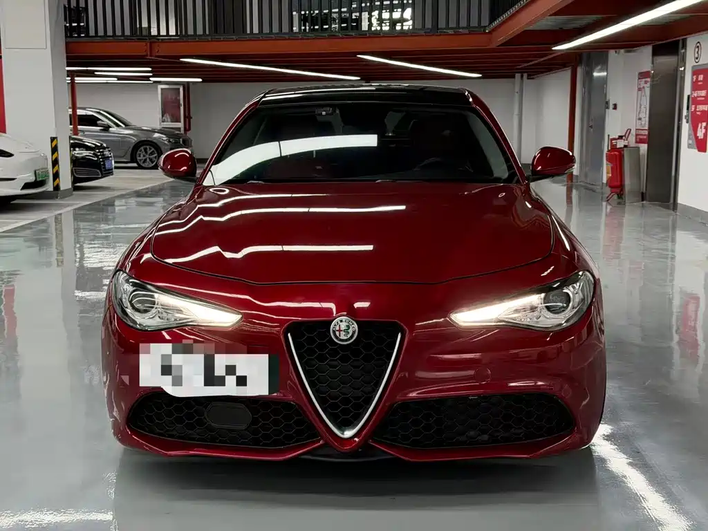 Alfa Romeo Giulia — миниатюра 3