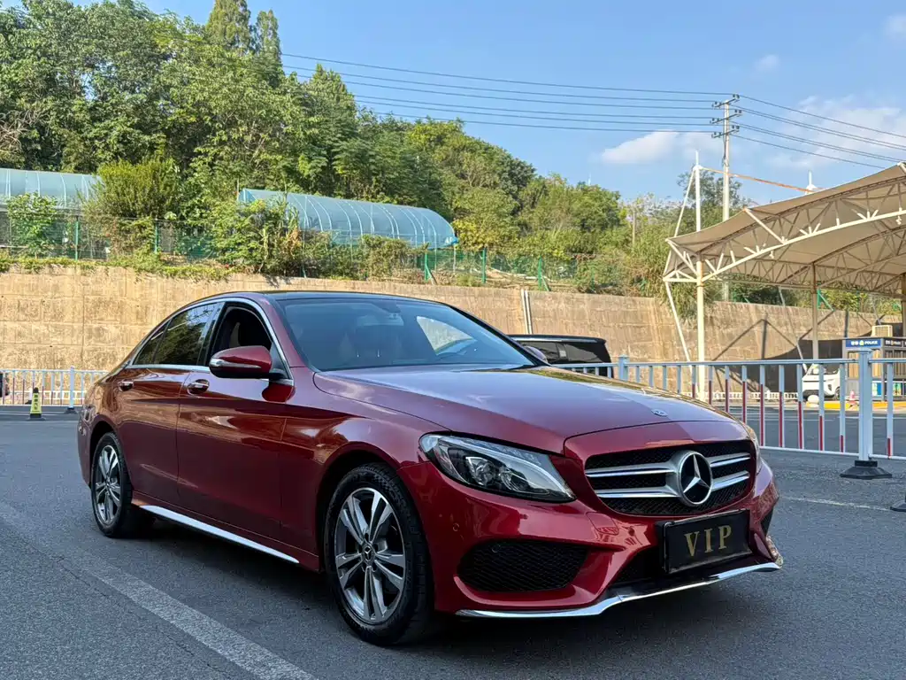 Mercedes-Benz C-Class — миниатюра 2