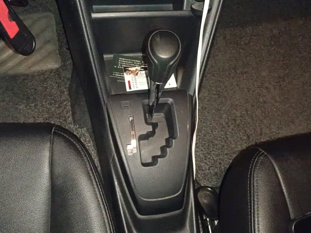 Toyota Yaris L — миниатюра 10