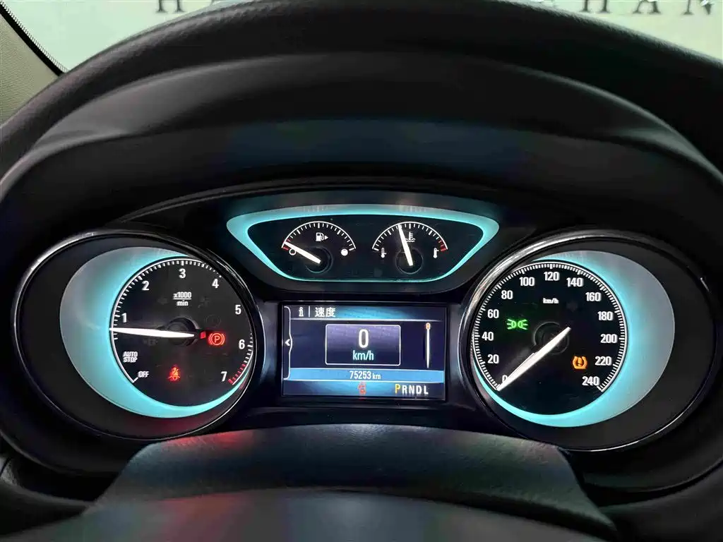 Buick Envision Plus — миниатюра 10